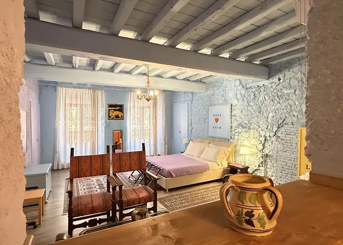 Апартаменты Contemporary Loft Steps From Piazza Navona - Casa Gove